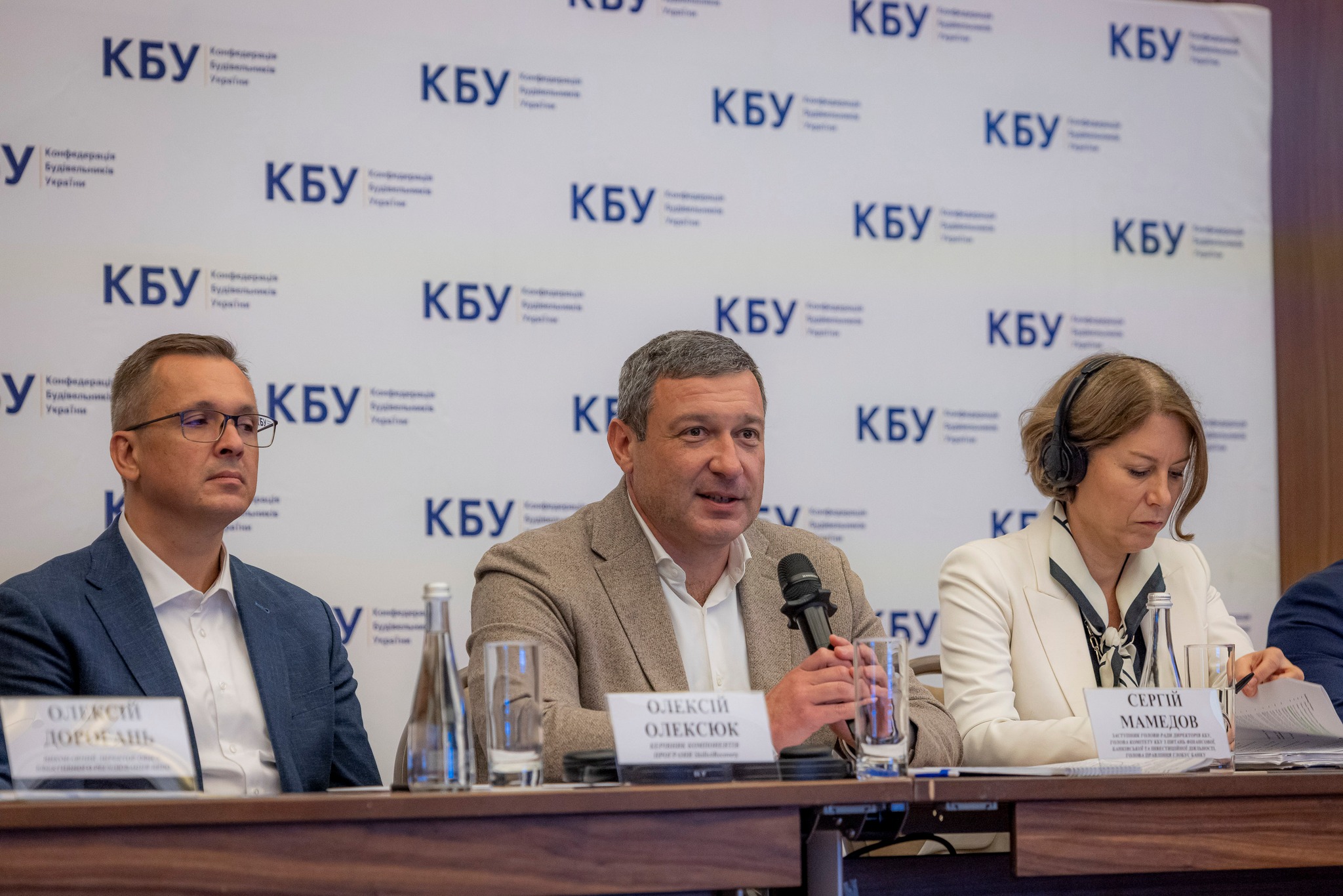 10.10.25 mamedov globus